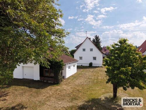 Haus mit Grundstück - 