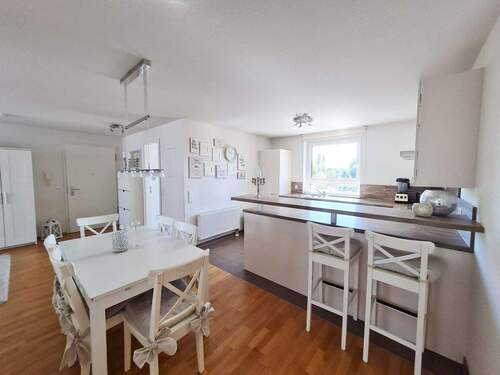 Essbereich und Küche - 