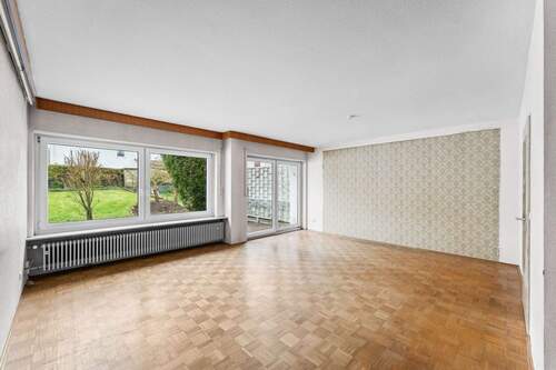 Heller, großer Wohn-Essbereich - 4 Zimmer Reihenendhaus zum Kaufen in Fürth