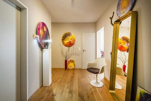 Flurbereich - Stimmungsvolle, kernsanierte Wohnung mit familienfreundlichem Grundriss in guter Lage von Blankenese