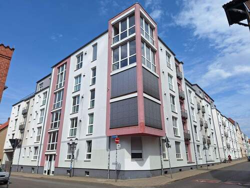 Ansicht - 2-Zimmer-Eigentumswohnung mit Stellplatz und Balkon im Zentrum von Greifswald