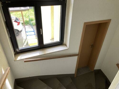 Treppenhaus - 2 Zimmer Etagenwohnung in Zwickau