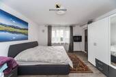 Schlafz. mit Terrassenzugang - 