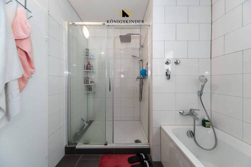 und Dusche - 