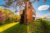 Seitenansicht und Garten - 