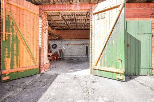 Blick in eine Garage - 
