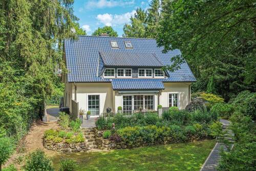 Naturidylle in der Lüneburger Heide - exklusiv und zeitlos - repräsentative Liegenschaft - exklusiv & zeitlos - auf märchenhaftem Grundstück**