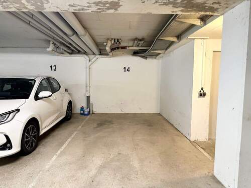Tiefgaragenstellplatz - 