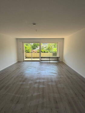 Wohn-/ Esszimmer Ansicht 3 - 2 Zimmer Etagenwohnung in aachen