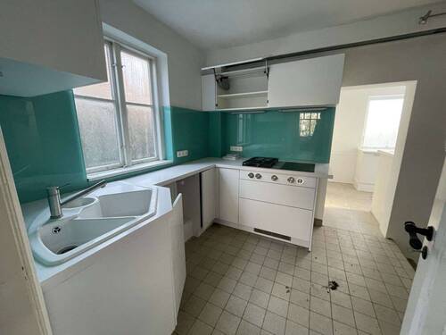 3 - 7 Zimmer Einfamilienhaus in Lübeck