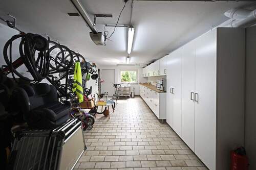 EG Garage am Haus - 
