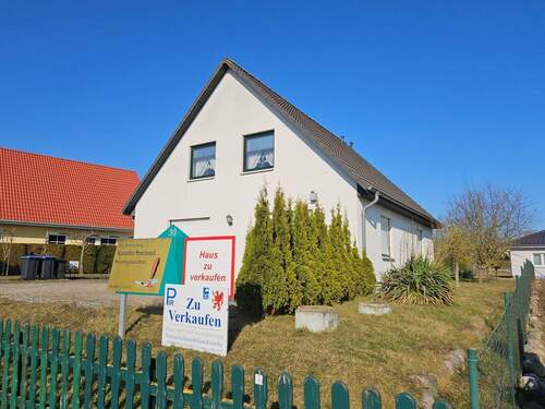 Süd- und Giebelseite.jpg - Mehrfamilienhaus, Wohnhaus mit 120,00 m&sup2; in Anklam zum Kaufen