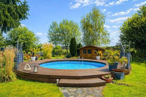 Abkühlen im Sommer - Exklusives Mehrgenerationenhaus auf 2.500 m² - Luxus für die ganze Familie!