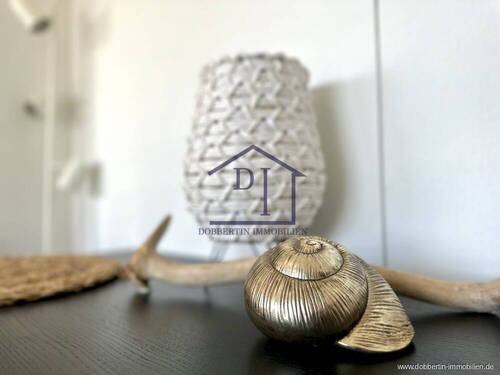 Detail - 