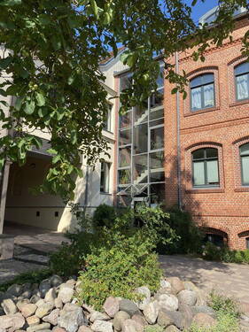 Außeneingang - Büro zur Miete in Neustrelitz