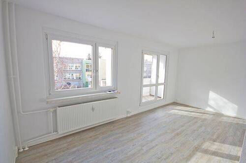 Wohnzimmer - 3 Zimmer Etagenwohnung zur Miete in Halle (Saale)