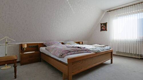 V1650 Elternschlafzimmer DG - 