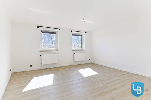 Individuell nutzbares Zimmer im Erdgeschoss - 