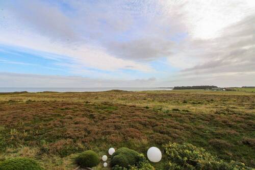 Blick von der Loggia auf Heide und die Nordsee - 3 Zimmer Etagenwohnung in Sylt