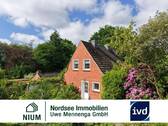 Außenansicht - Exklusive Lage am Wasser - Einfamilienhaus mit Potenzial auf großzügigem Grundstück