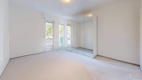 - KI ohne Möbel Schlafz. - 