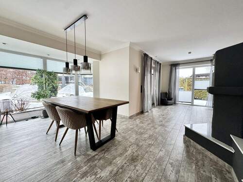 Wohnzimmer / Esszimmer - 4 Zimmer Mehrfamilienhaus, Wohnhaus zum Kaufen in Verden (Aller)