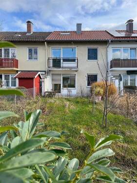 Garten - Reihenmittelhaus mit Garage - Modernisierungsbedarf in ruhiger Lage von Kaufering