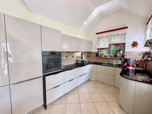 hochwertige Einbauküche - 