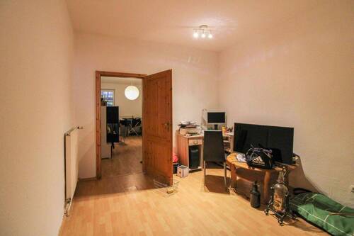 Schlafzimmer 2 EG links - 
