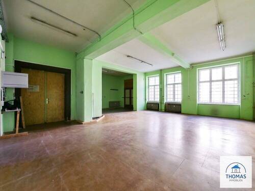 Halle 1 mit Laderampe - 
