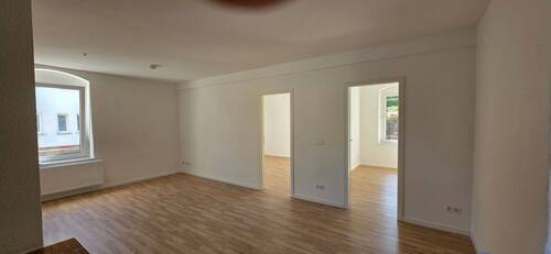 Wohnzimmer - 3 Zimmer Etagenwohnung in Limbach-Oberfrohna