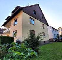 Mehrfamilienhaus mit drei Wohneinheiten mit drei Garagen und Garten - Bad Nauheim Nieder-Mörlen