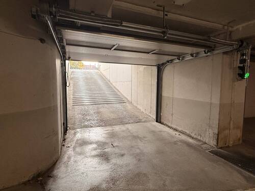 Zufahrt Tiefgarage - 