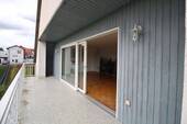 1.DG: Terrasse/Loggia - 
