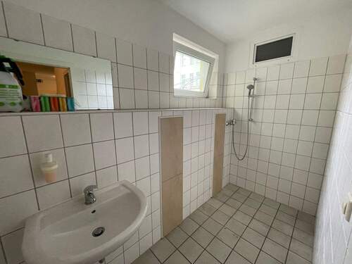 Sanitär - Büro mit 314,30 m&sup2; in Magdeburg zur Miete