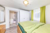 Schlafzimmer mit... - 
