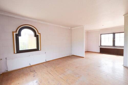Wohnzimmer im EG - 7 Zimmer Einfamilienhaus zum Kaufen in Ribnitz-Damgarten / Hirschburg