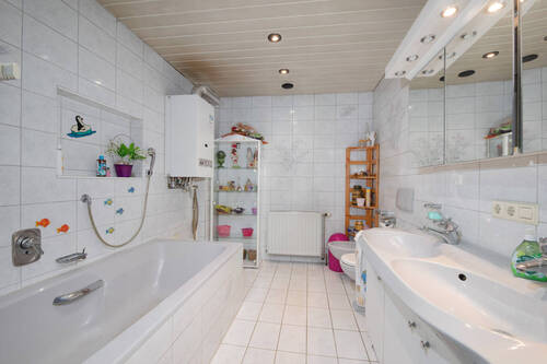 Badezimmer Hinterhaus - 