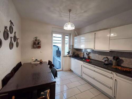 Küche Bild 1 - Fußläufig zum Hamborner Altmarkt - Gepflegte Eigentumswohnung