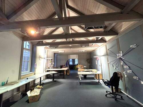 Hauptbüro - 8 Zimmer Büro zur Miete in Bindlach