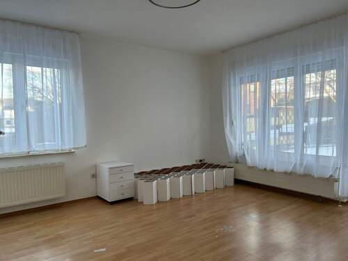 Wohn-/Schlafraum m. Zugang zur Terrasse - 1 Zimmer Etagenwohnung zur Miete in Arnsberg