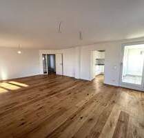 Helle 3-Zimmer-Neubauwohnung mit EBK, Balkon & Pkw-Stellplatz - Sindelfingen Mitte