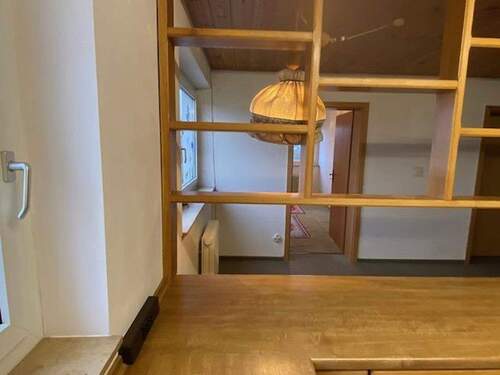 Blick von der Küche zum Zimmer - 