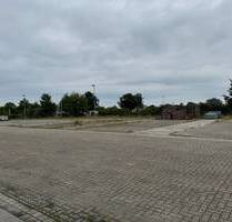 Teilbar: Befestigte Ausstellungs- Freifläche im Gewerbegebiet Greifswalds