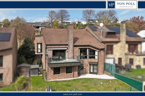 Luftbild Rückseite - Großzügiges Einfamilienhaus - optional mit ELW - in bester Wohnlage mit phantastischem Fernblick