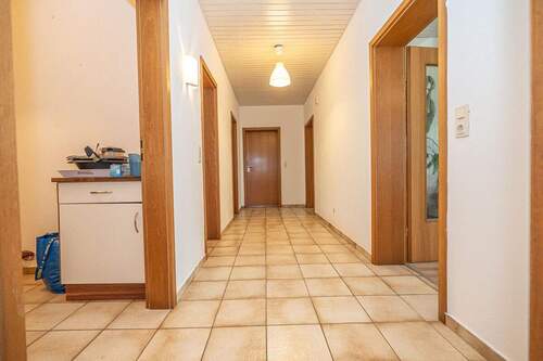 Diele - Einfamilienhaus mit 120,00 m² in Hude (Oldenburg) / Grummersort zur Miete