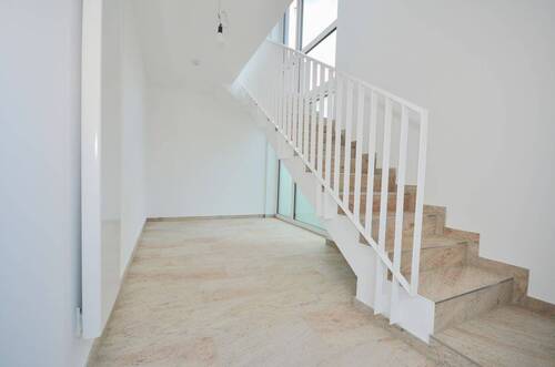 Eingangsbereich EG - 5 Zimmer Doppelhaushälfte zur Miete in Neu-Isenburg