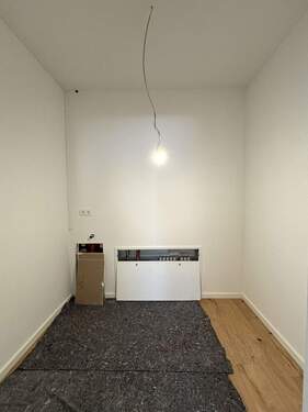 Ankleidezimmer/Abstellraum - 