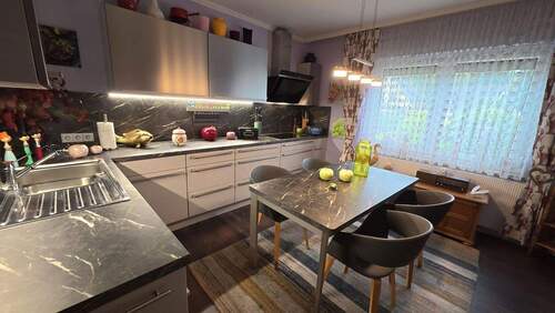 Küche mit Fenster - Einfamilienhaus mit 110,00 m&sup2; in Wildeshausen zum Kaufen