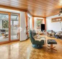 Reihenendhaus mit Garten, 2 Wintergärten, Sauna und Garagen in Heilbronn